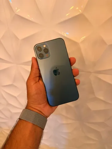 VENDE-SE IPHONE 12 PRO