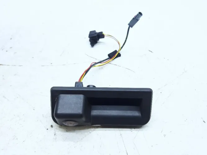 Câmera Ré C Abertura Porta Mala Vw Jetta Gli 2.0 2019