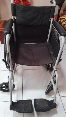 Cadeira de rodas adulto