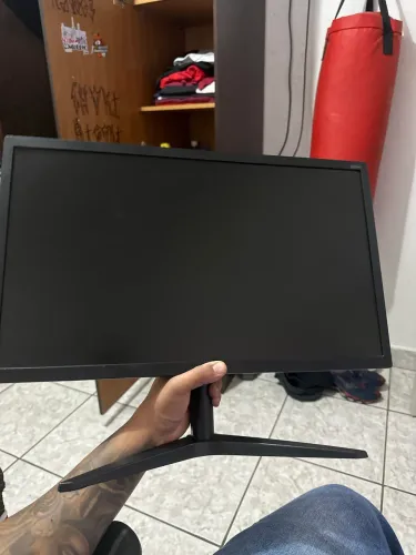 Monitor aoc 21.5. 5ms
