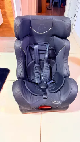 Cadeirinha infantil para carro