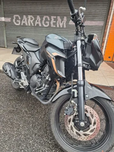 Yamaha FZ25 2024 - Único Dono 
