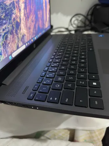 Vende-se notebook HP