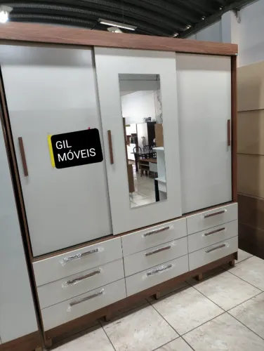 GUARDA ROUPA . FRETE MONTAGEM GRÁTIS, LER ANUNCIO