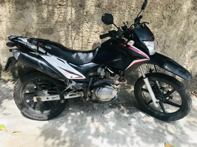 Honda NXR 150 Bros ESD 2014 - Em dia e sem multas