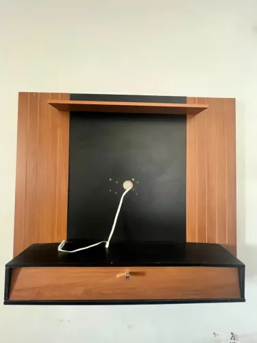 Painel Ripado Para Tv 43 Polegadas Com Gaveta (Preto Ripado)