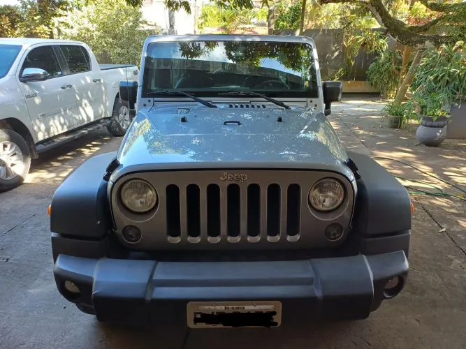 Jeep Wrangler Unlimited Sport 3.6 V6 284cv 4P 2015