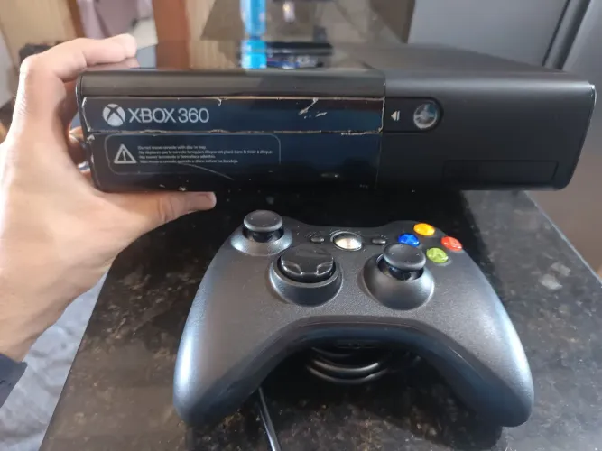 XBOX 360 + 400 Jogos