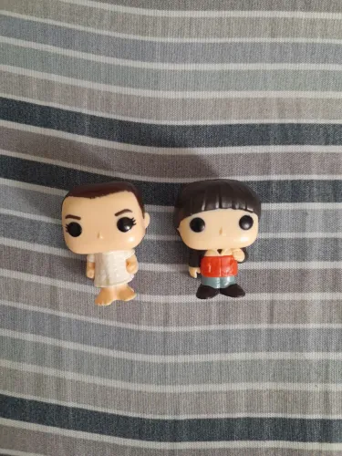 Kinder joy stranger things Onze e Will