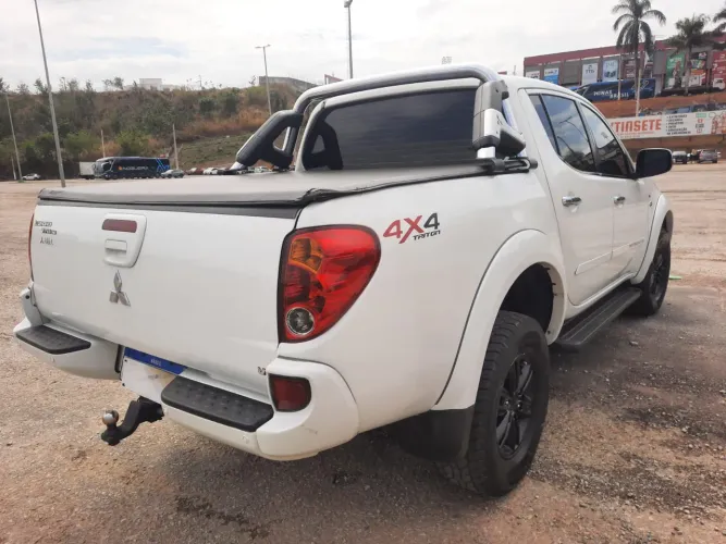 Mitsubishi L200 Triton HPE 3.5 CD V6 24V Flex Aut. 2015