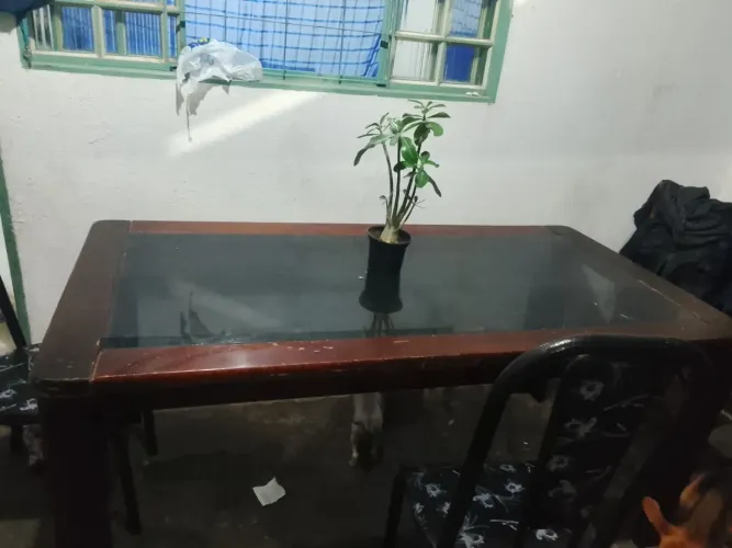Vendo mesa por 180 não entrego * Goiânia 