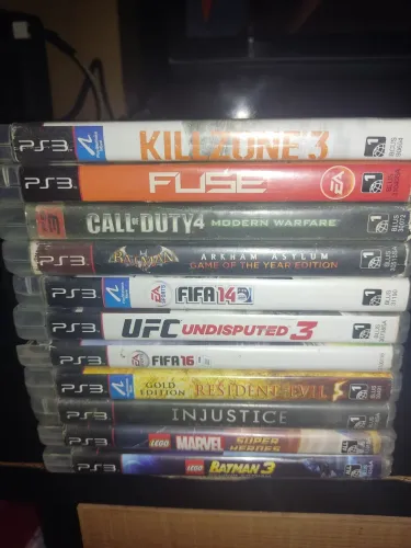 LOTE DE JOGOS PS3 - Legos, FIFA, CoD, RESIDENT EVIL, Batman