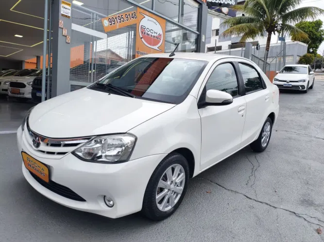 Toyota Etios XLS Sedan 1.5 Flex 16V 4P Aut. 2017