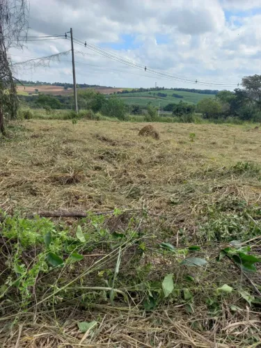 Terreno com 2.000 mil metros quadrados de área livre. Ótimo para chácara ou residência.