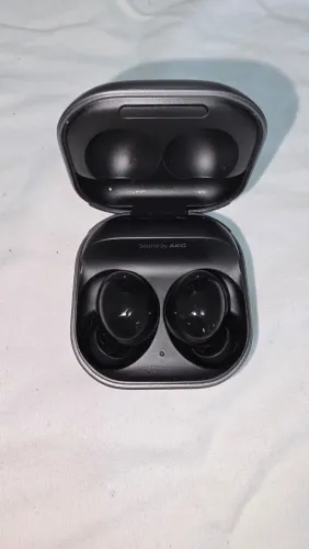 Samsung Galaxy Buds 2 - como novo, ótimo estado.