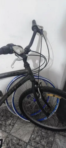 BICICLETA ARO 26 CALOI 100 + 2 aros novos.