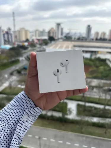 AIRPODS PRO 3 USBC ( LACRADO NOVO )