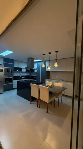 casa de condominio a venda no Recanto Vinhais- luxo-4 quartos-duplex