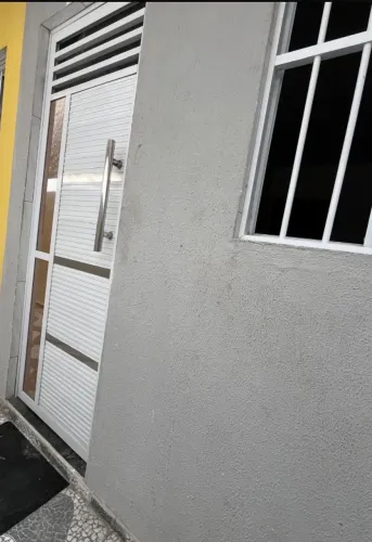 Apartamento no Conj Polar