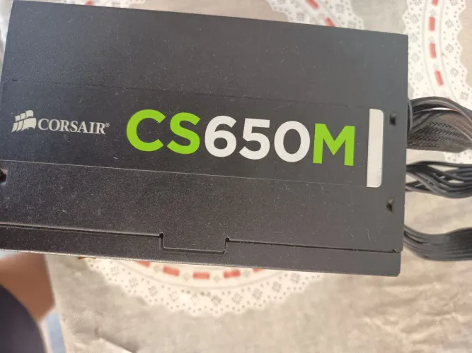 fonte Corsair CS650M Selo 80 Plus Gold