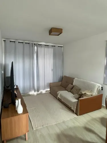 Vende-se apartamento, em Vila Velha, bairro Jardim Guaranhuns, sem FINANCIAMENTO.