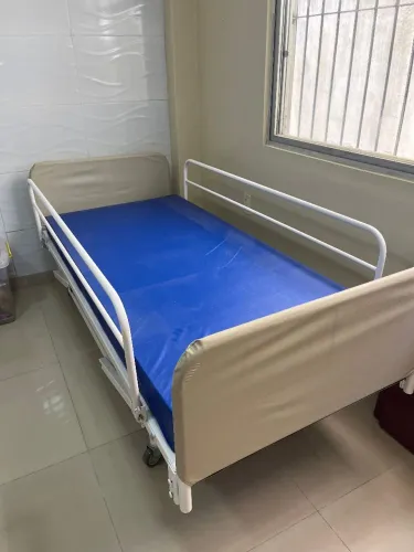 Cama hospitalar 3 movimentos 