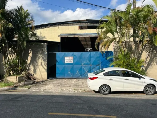 Galpão, 500 m² para venda ou locação em Cajamar.