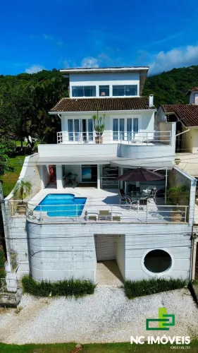 Casa Vista Mar à Venda no Condomínio Roteiro do Sol  Praia da Cocanha