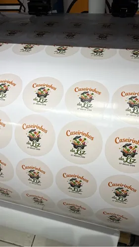 Adesivos personalizados