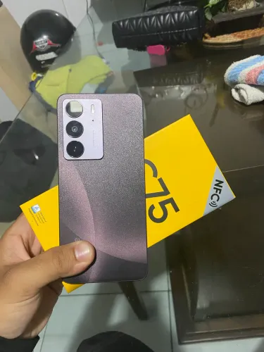 Realme c75