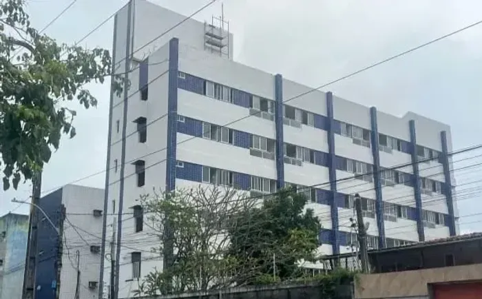 Imóvel para venda possui 45 metros quadrados com 2 quartos em Cidade Universitária - Recif