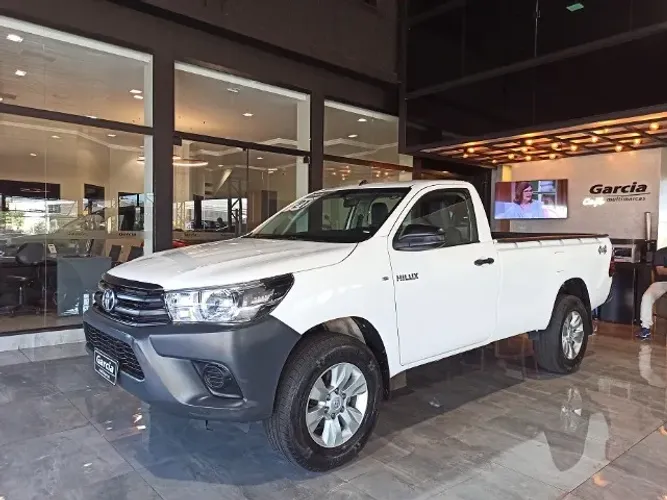 Toyota Hilux CS 4X4 2.8 TDI Diesel Mec. 2021