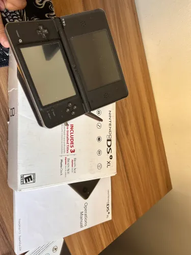 Nintendo DSi XL