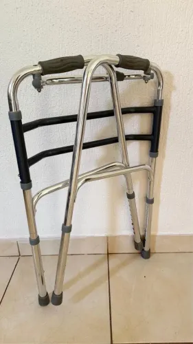Andador Articulado 3 Em 1 Dellamed D10 Alumínio Até 130kg