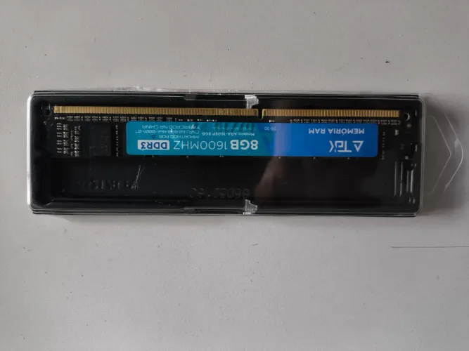 Memória DDR3 8GB. 1600MHZ