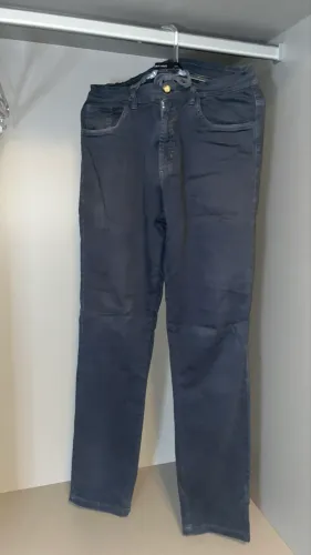 Calça azul marinho marfinno + polo burberry
