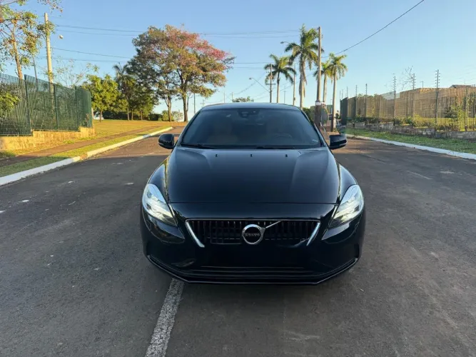 Volvo V40 T-4 Momentum 2.0 Aut. 2019