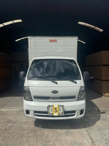 Kia Motors Bongo K-2500 2.5 4X2 TB Diesel 2016