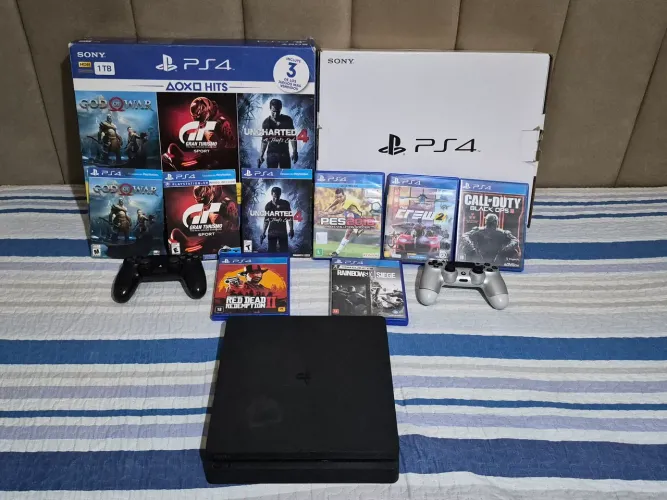 Vendo ps4 slim 1tb