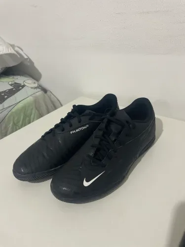 Chuteira Nike Phantom GX-futsal