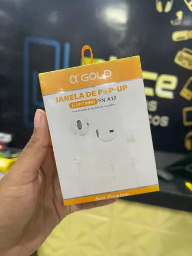 fone de ouvido com fio com conector Lightning da marca A'Gold, modelo FN-A18.