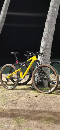 Vendo Bicicletas OGGI CATURA SPORT amarela $ 12mil e Azul R$ 16mil.