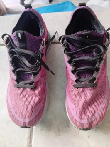 R$75 Tênis Nike zoom flyer n°36.