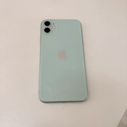 iPhone 11 com cortesia de 6 capas