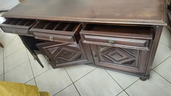 Armário tipo buffet