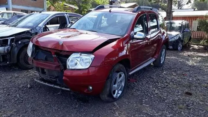 Porta traseira esquerda renault duster 2013 sem acessórios original