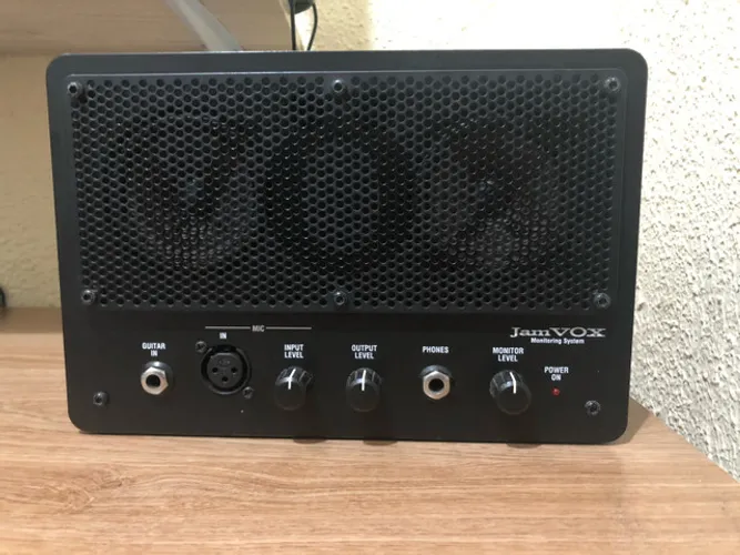 Jam VOX Monitor com placa de áudio