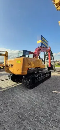 Locação escavadeira Sany SY135, 13 ton.