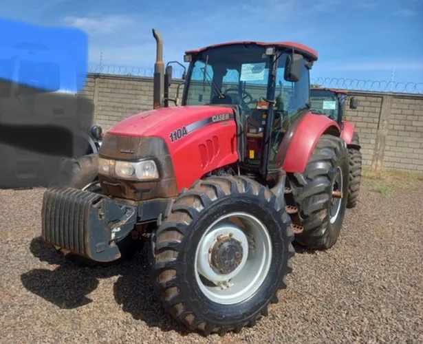 Trator Case Farmall 110A ano 2017, 4x4, com 7000 horas, em SP