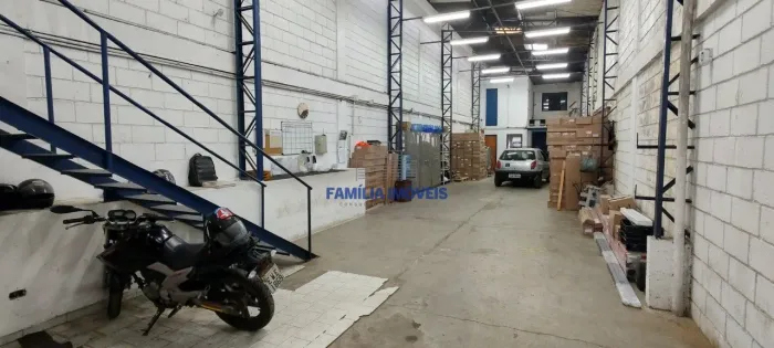Galpão à venda em Santos